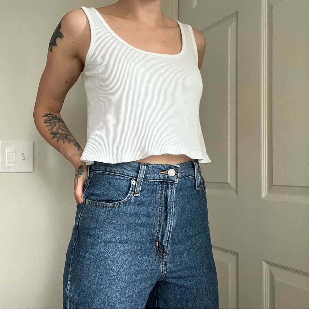 Levi’s High Waisted Straight Leg